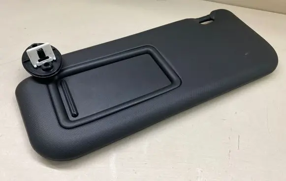 Sun visor