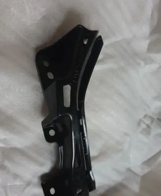 Suzuki Swift III Front bumper mounting bracket 7173453R00