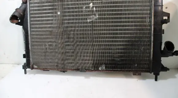 Opel Zafira B Coolant radiator