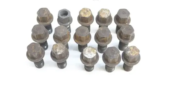 Mercedes-Benz C W204 Nuts/bolts 