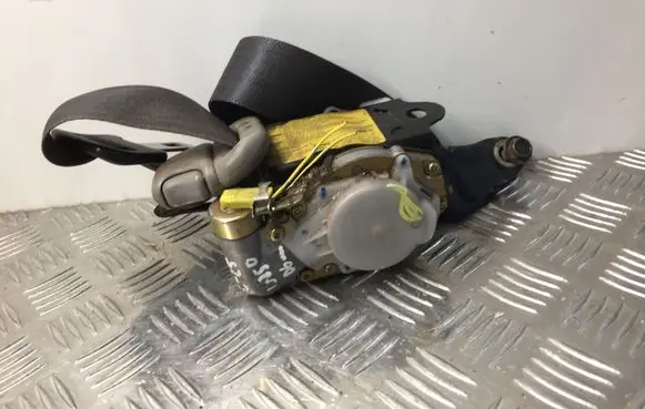 Lexus IS 220D-250-350 Front seatbelt 1036998