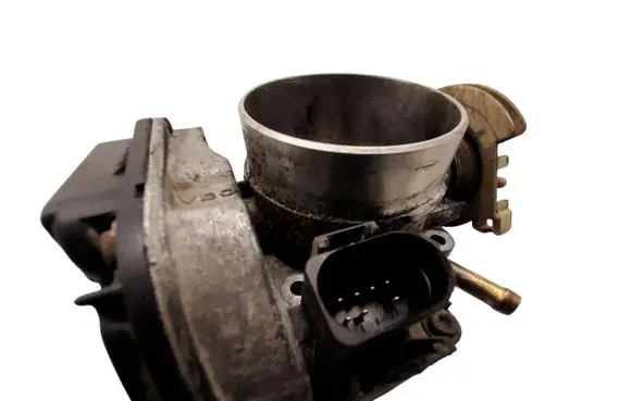 Audi A4 S4 B5 8D Throttle valve 078133063AK 408237224005