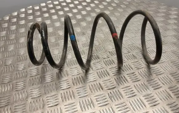 Toyota Previa (XR30, XR40) II Front coil spring