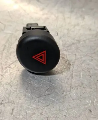 Nissan Juke I F15 Hazard light switch S31471 NL5SAN