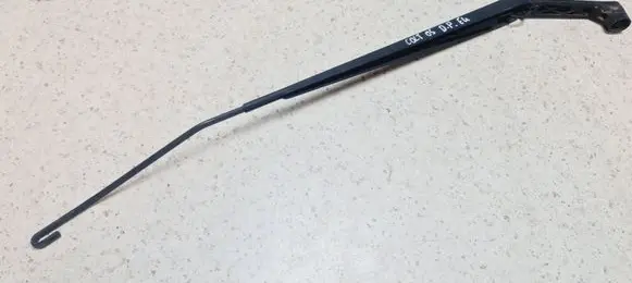Mitsubishi Colt Front wiper blade arm 6833 68334G