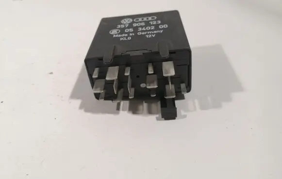 Volkswagen PASSAT B3 Other relay 357906123 05340200