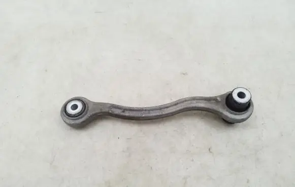 Mercedes-Benz C W204 Rear upper control arm/wishbone A20402