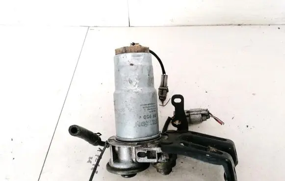 Toyota Avensis Verso Fuel filter PP950