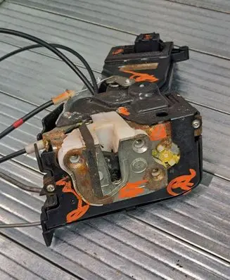 Mazda 6 Front door lock