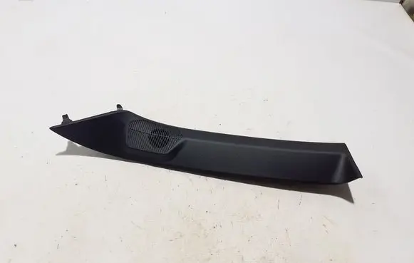Other sill/pillar trim element