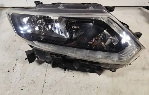 Nissan X-Trail T32 Headlight/headlamp Lampappxtrialuk