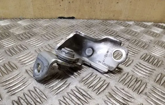 Ford Mondeo MK V Front door lower hinge DS73F22811AA