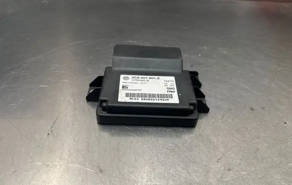 Volkswagen PASSAT B6 Hand brake control module 3C8907801E 17767601A GN00267492U