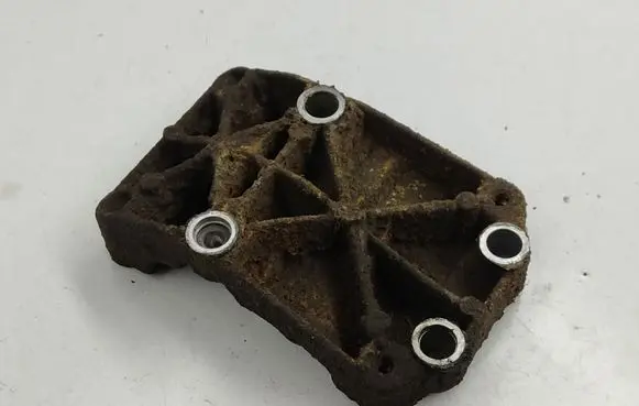 Ford Transit - Tourneo Connect Engine mounting bracket