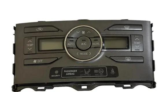 Toyota Auris 150 Climate control unit 5590002220B