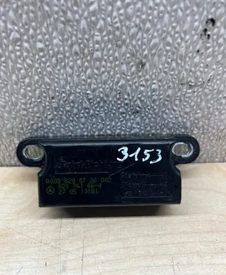 Mercedes-Benz E W211 Airbag deployment crash/impact sensor A0038200726