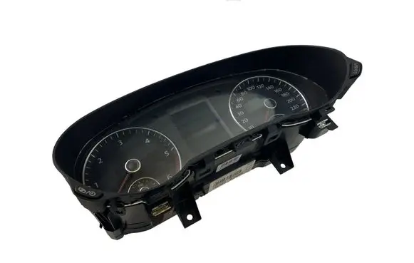 Volkswagen Sharan Speedometer (instrument cluster) 7N0920870G