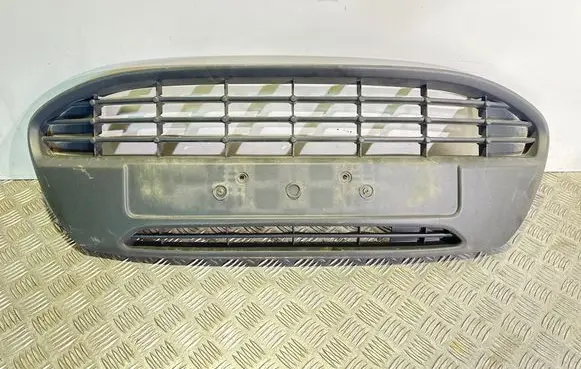 Ford Ka Front grill 735437417