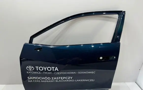 Toyota C-HR II Front door