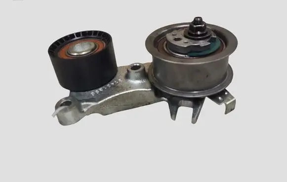 Volvo XC90 Generator/alternator belt tensioner 31401390