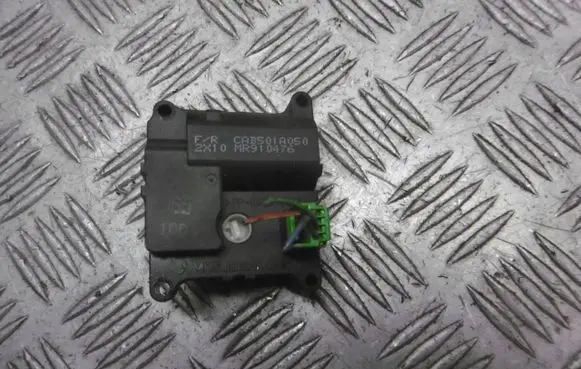 Mitsubishi Carisma A/C air flow flap actuator/motor CAB501A050