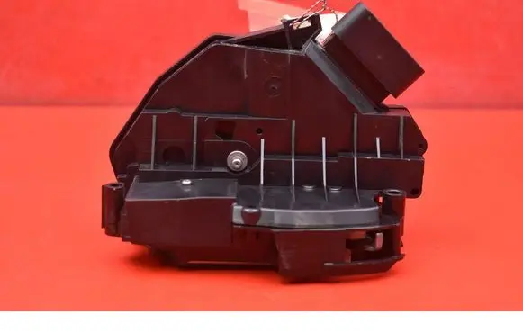Ford Fiesta Front door lock 8A6AA21812BG