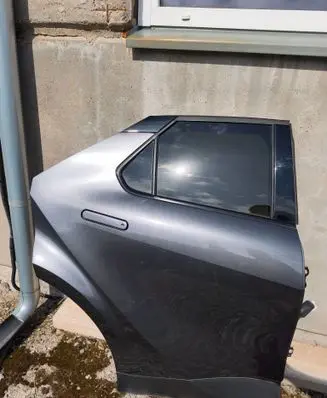 Toyota C-HR II Rear door