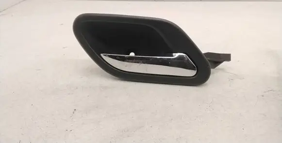 BMW 5 E39 Rear door interior handle 8125514