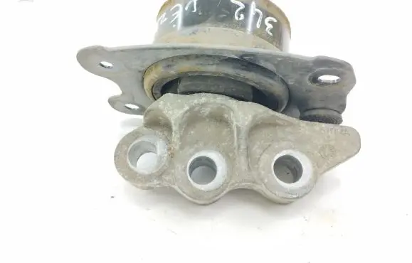 Chevrolet Captiva Gearbox mount