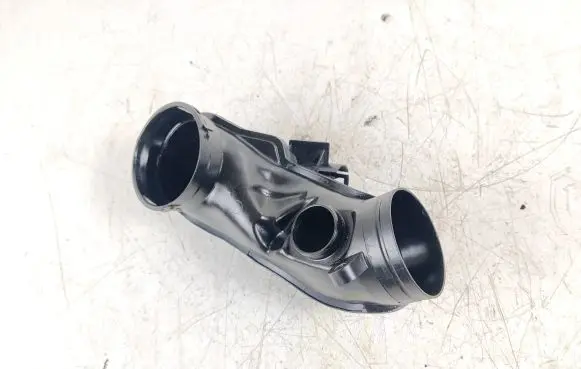BMW X5 F15 Air intake hose/pipe 8512284