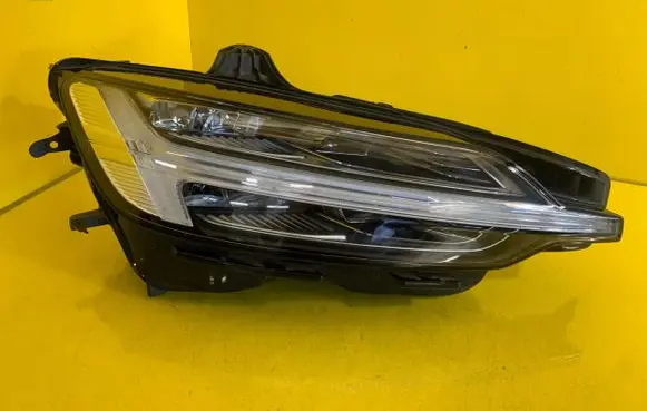 Volvo V60 Headlight/headlamp 32314167