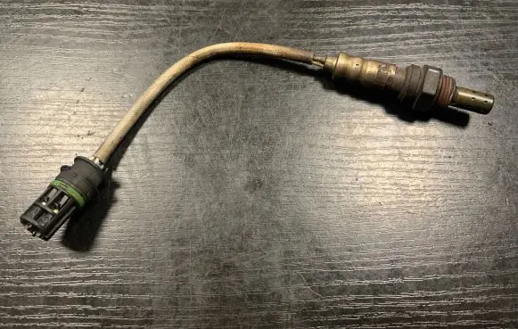 BMW 1 E81 E87 Lambda probe sensor 7537995