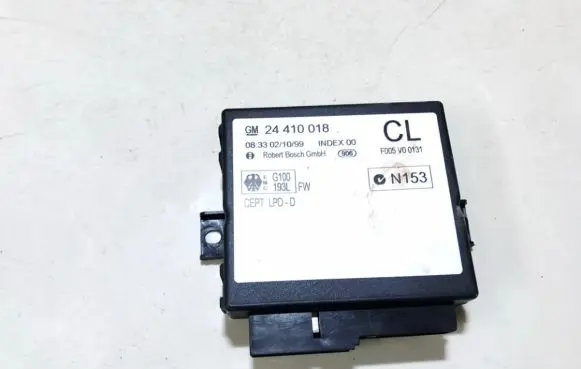 Opel Zafira A Comfort/convenience module 24410018 f005v00131