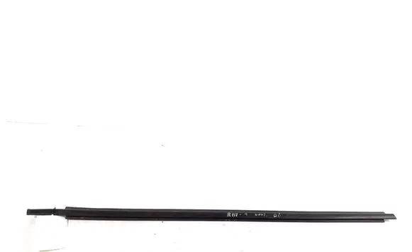 Toyota RAV 4 (XA20) Front door glass trim molding 75711-42030