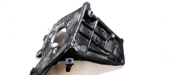 Peugeot Partner Engine mounting bracket 9625176310