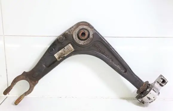 Citroen C5 Front control arm 461G