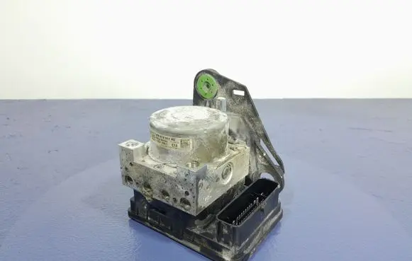 Skoda Octavia 985 ABS Pump 5WA614517AG