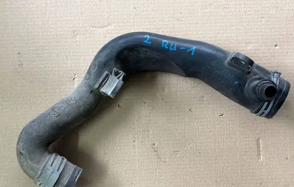Intercooler hose/pipe