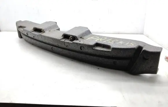 Front bumper foam support bar