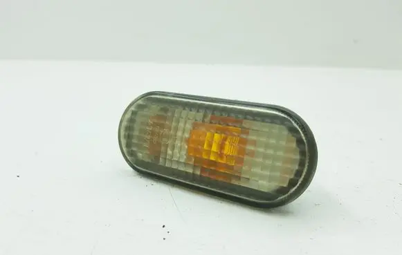 Volkswagen PASSAT B5 Front fender indicator light 3B0949117C