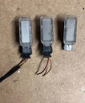 Volkswagen PASSAT B5 Other interior light 893971632