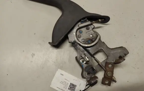 Hyundai Tucson JM Handbrake/parking brake lever assembly M3RHD