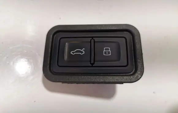 Audi A8 S8 D4 4H Tailgate/boot open switch button 4G0959831B