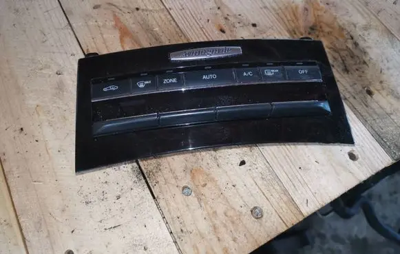 Mercedes-Benz E W212 Climate control unit A2129004100 A2128300285