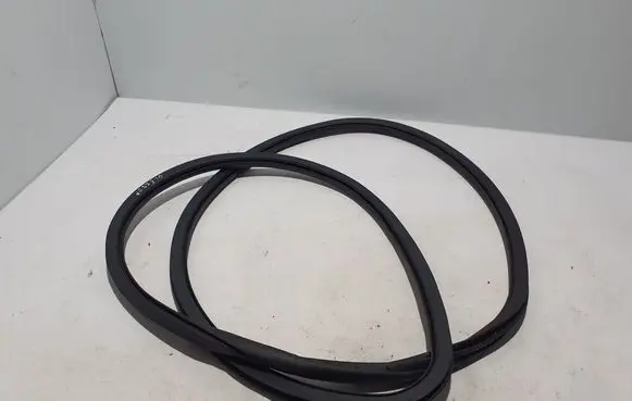 Mercedes-Benz GLE W167 Front door rubber seal A1676971800