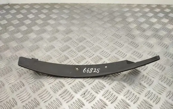 Rear bumper trim bar molding