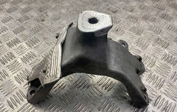 Audi A4 S4 B8 8K Engine mounting bracket 8K0199308BE