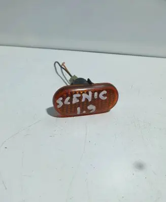 Renault Scenic I Front fender indicator light 7700822136