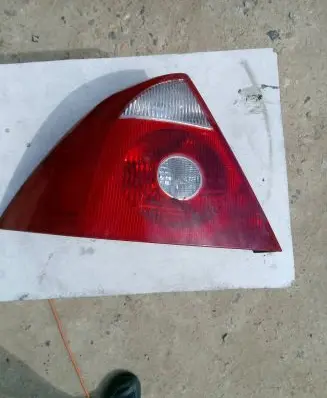 Ford Mondeo Mk III Rear/tail lights 3S7113405A