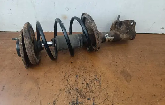 Mitsubishi Space Star Front shock absorber with coil spring